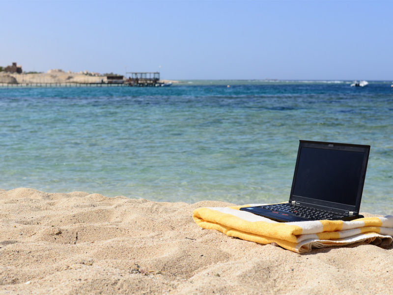 Emailing While You’re on Vacation Is a Quick Way to Ruin Company Culture